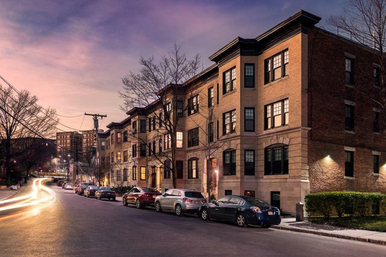 Stylish Studio In Brookline-5Min Train To Boston.. #2 Eksteriør bilde